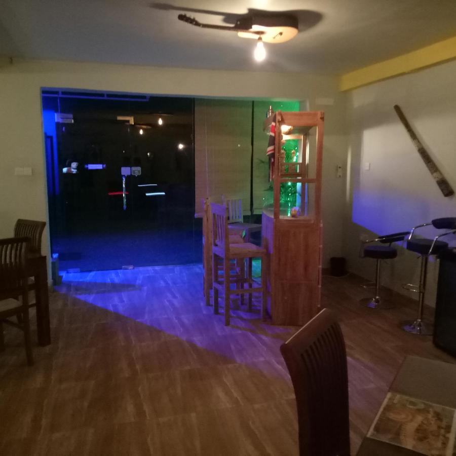 This Is It Airport Hotel And Restaurant Negombo Exteriör bild