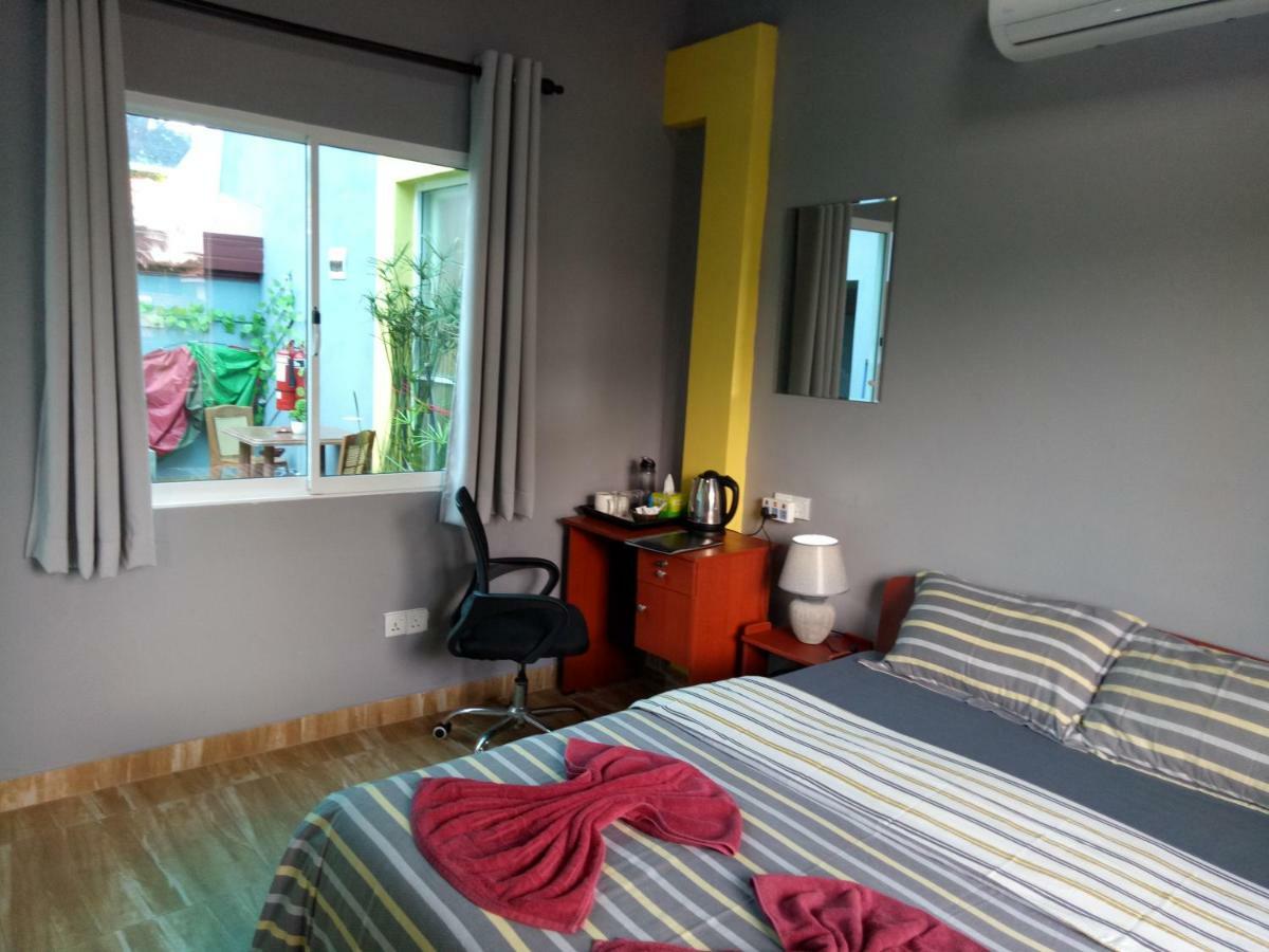 This Is It Airport Hotel And Restaurant Negombo Exteriör bild